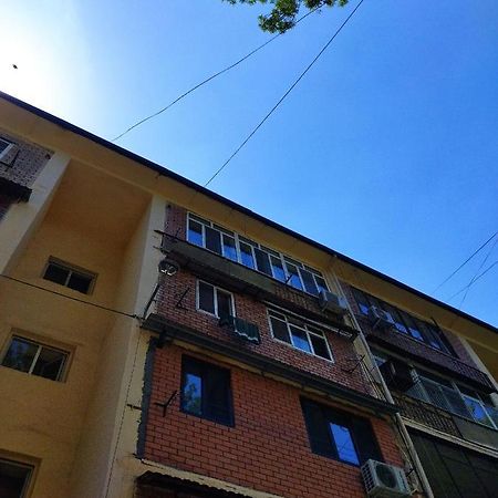 Apartment Near Farkhadskiy Bazar Tasjkent Buitenkant foto