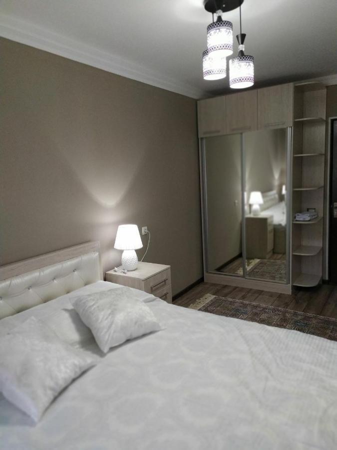 Apartment Near Farkhadskiy Bazar Tasjkent Buitenkant foto