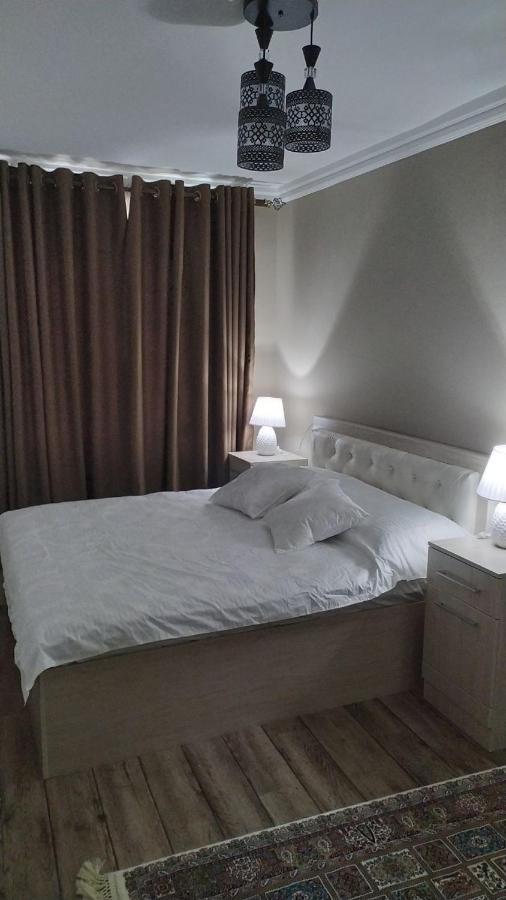 Apartment Near Farkhadskiy Bazar Tasjkent Buitenkant foto